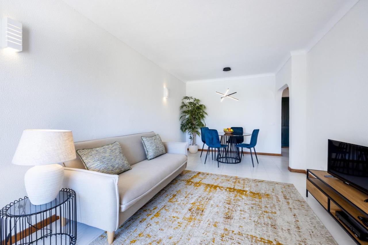 סאגרש Apartment Henry Matisse, Swimming Pool מראה חיצוני תמונה